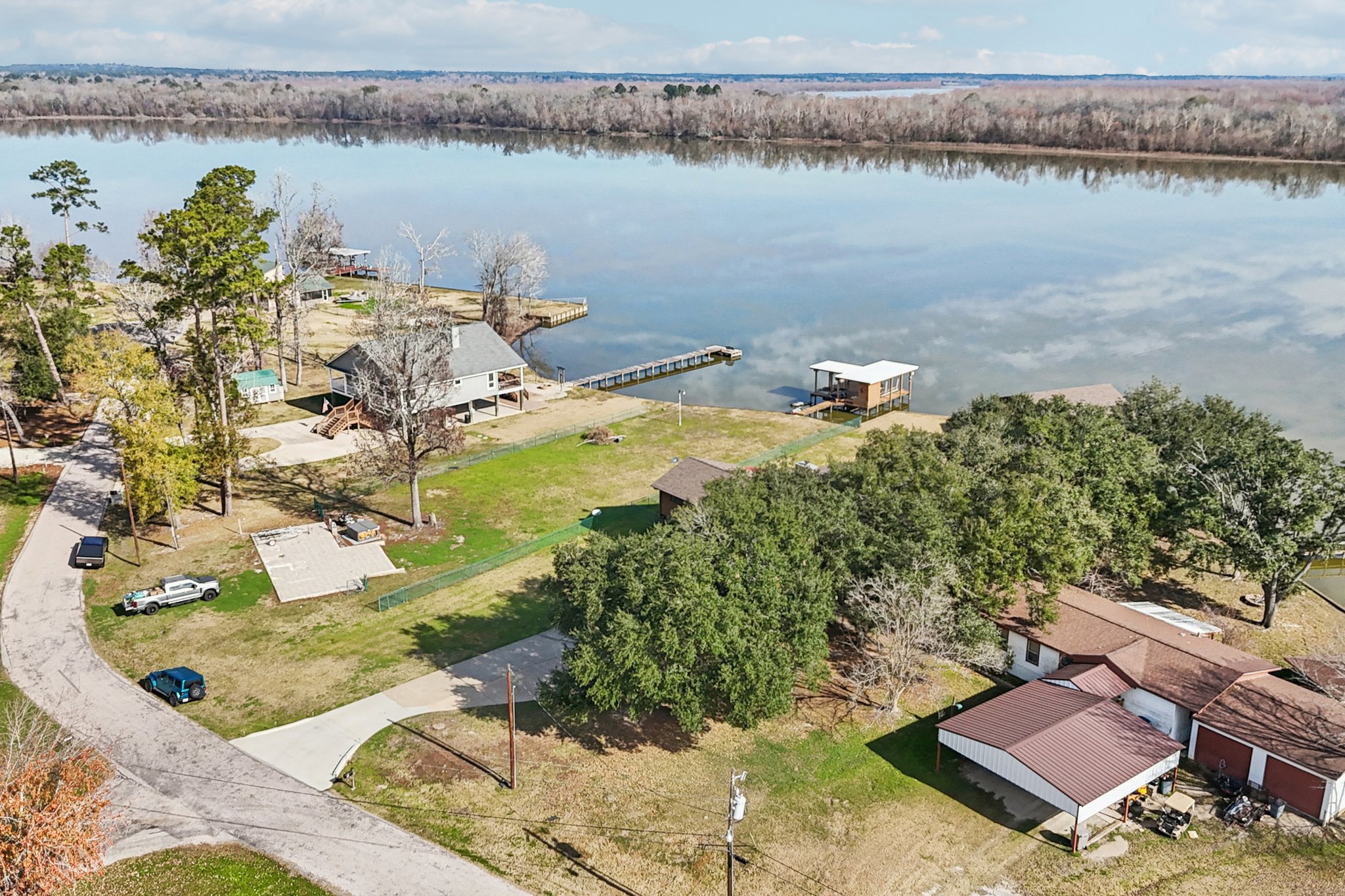 Lakeview Dr-S2101-060.jpg