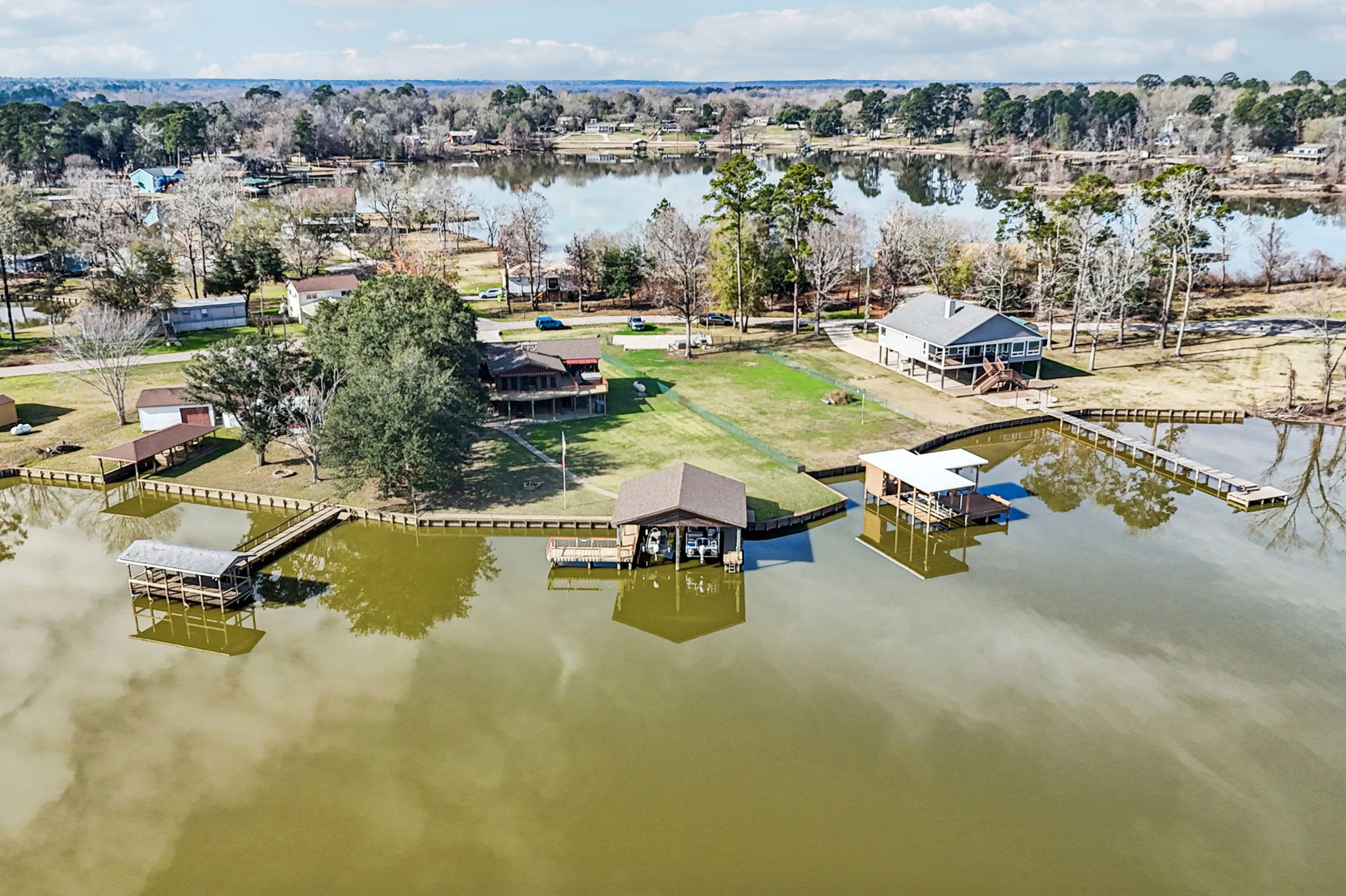 Lakeview Dr-S2101-063.jpg