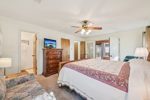 Lakeview Dr-S2101-022.jpg