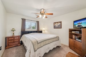 Lakeview Dr-S2101-024.jpg