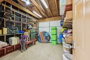 Lakeview Dr-S2101-033.jpg