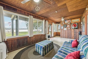 Lakeview Dr-S2101-039.jpg