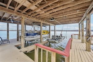 Lakeview Dr-S2101-040.jpg