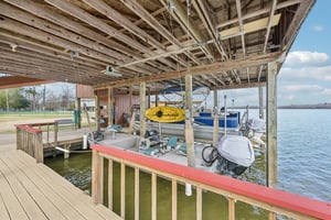 Lakeview Dr-S2101-041.jpg