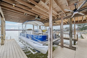 Lakeview Dr-S2101-043.jpg