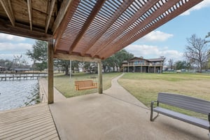 Lakeview Dr-S2101-045.jpg