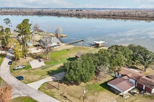 Lakeview Dr-S2101-060.jpg