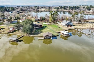 Lakeview Dr-S2101-063.jpg