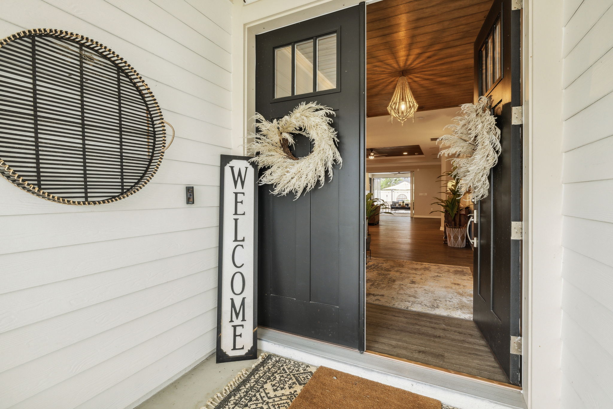Front Entry Detail