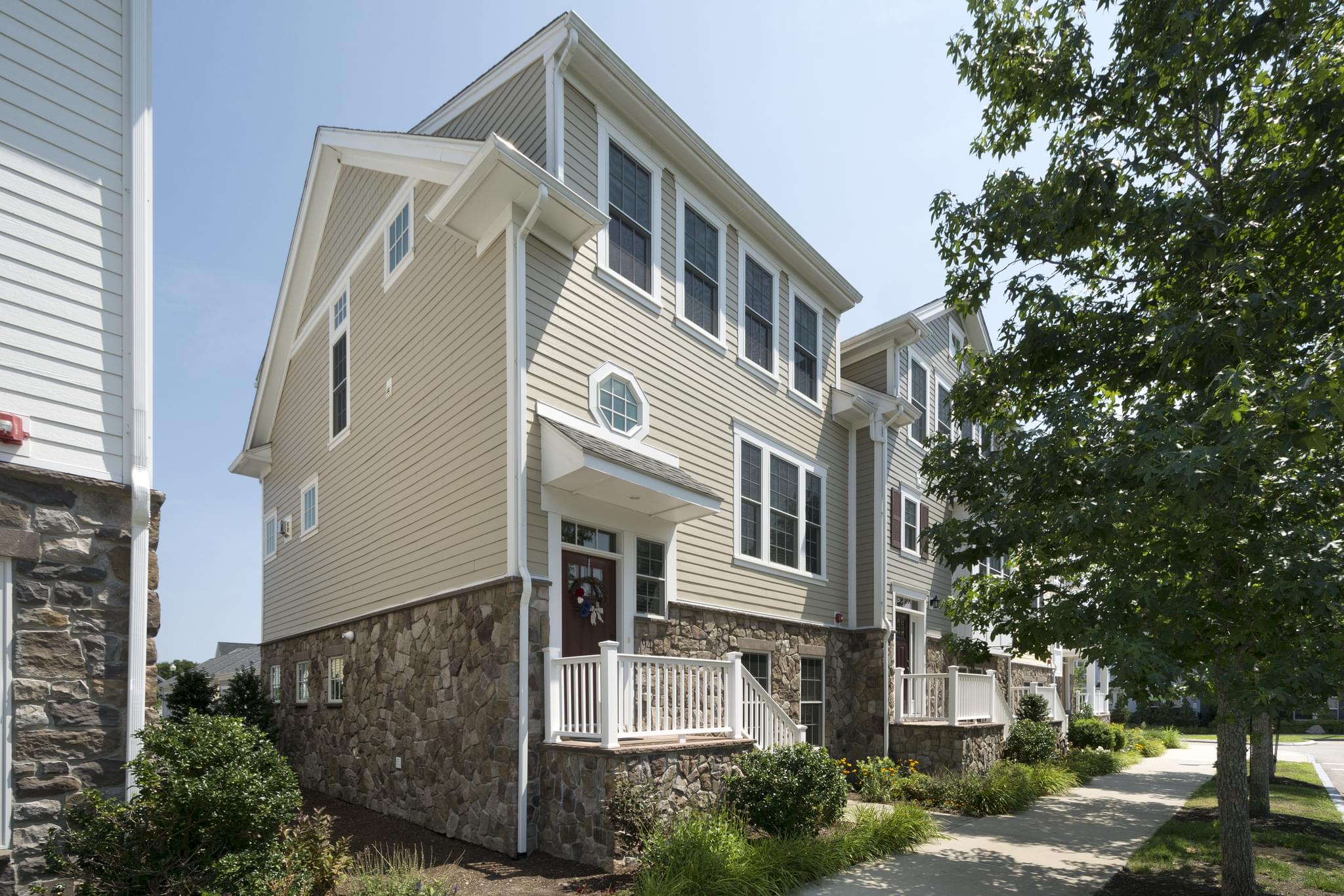  94 Parkview St, Weymouth, MA 02190, US