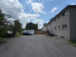  Photo 42