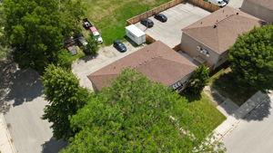  Photo 46