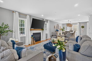  Photo 33