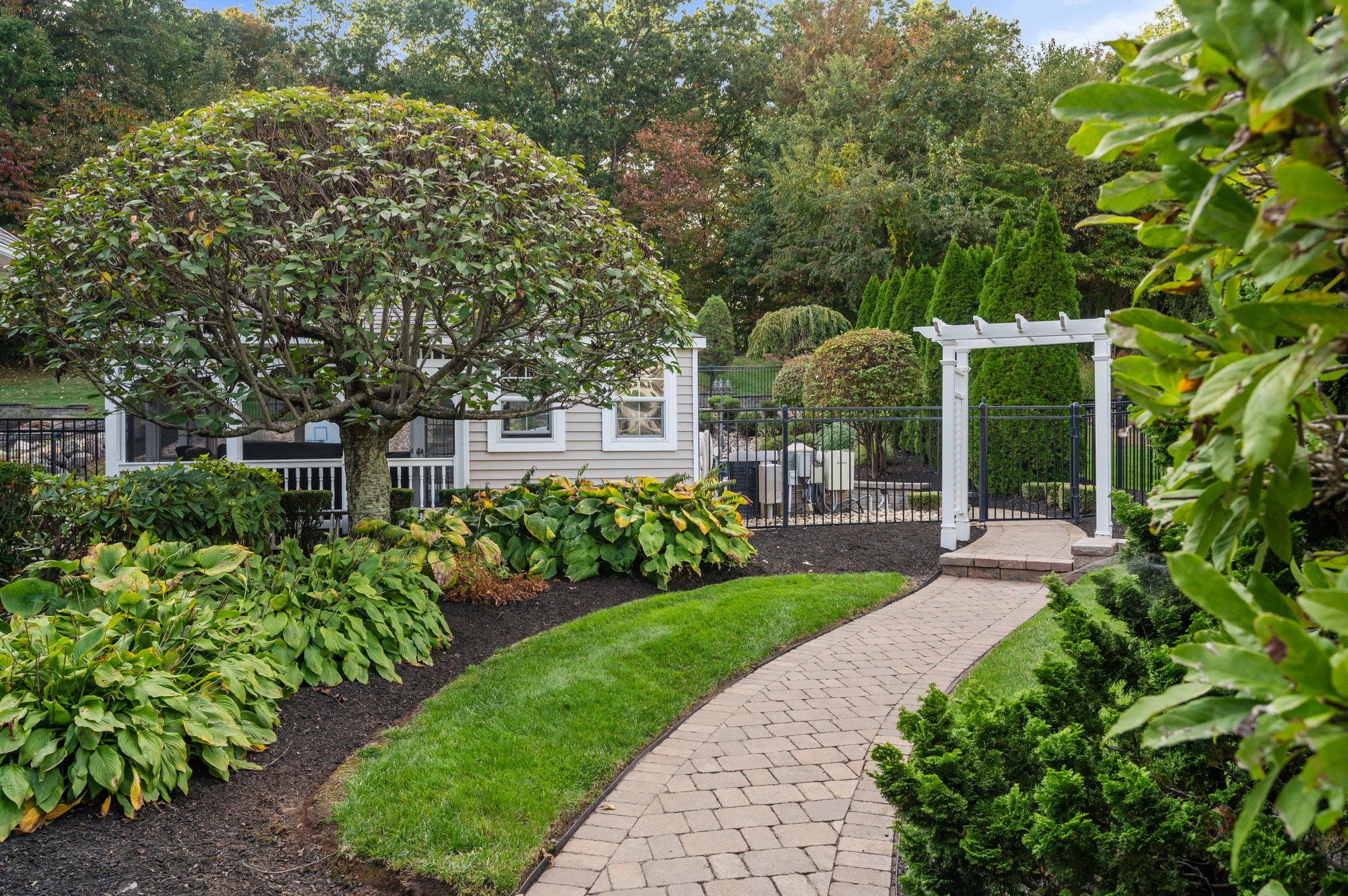 Pool Entry-Side