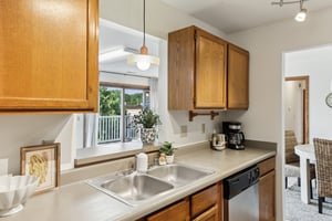Acewood Blvd-S3007-015.jpg
