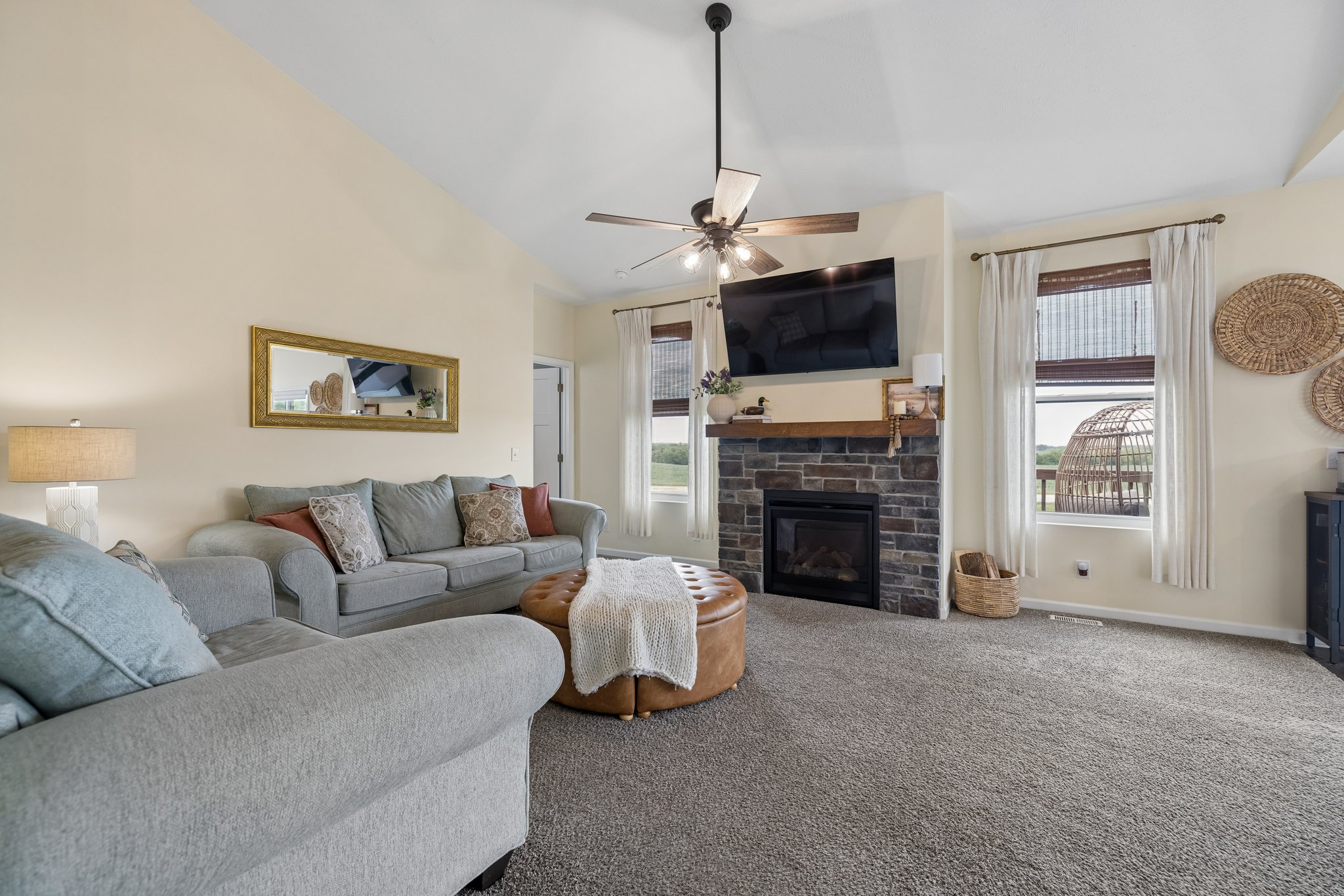 9131 - 940 Kooser Dr_005.jpg