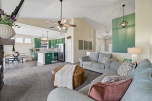 9131 - 940 Kooser Dr_007.jpg