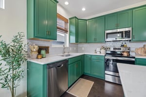 9131 - 940 Kooser Dr_008.jpg