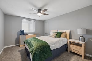 9131 - 940 Kooser Dr_022.jpg