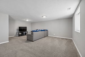 9131 - 940 Kooser Dr_024.jpg