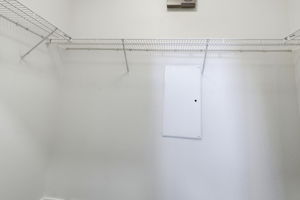 032_F8_9400 Trolio Way