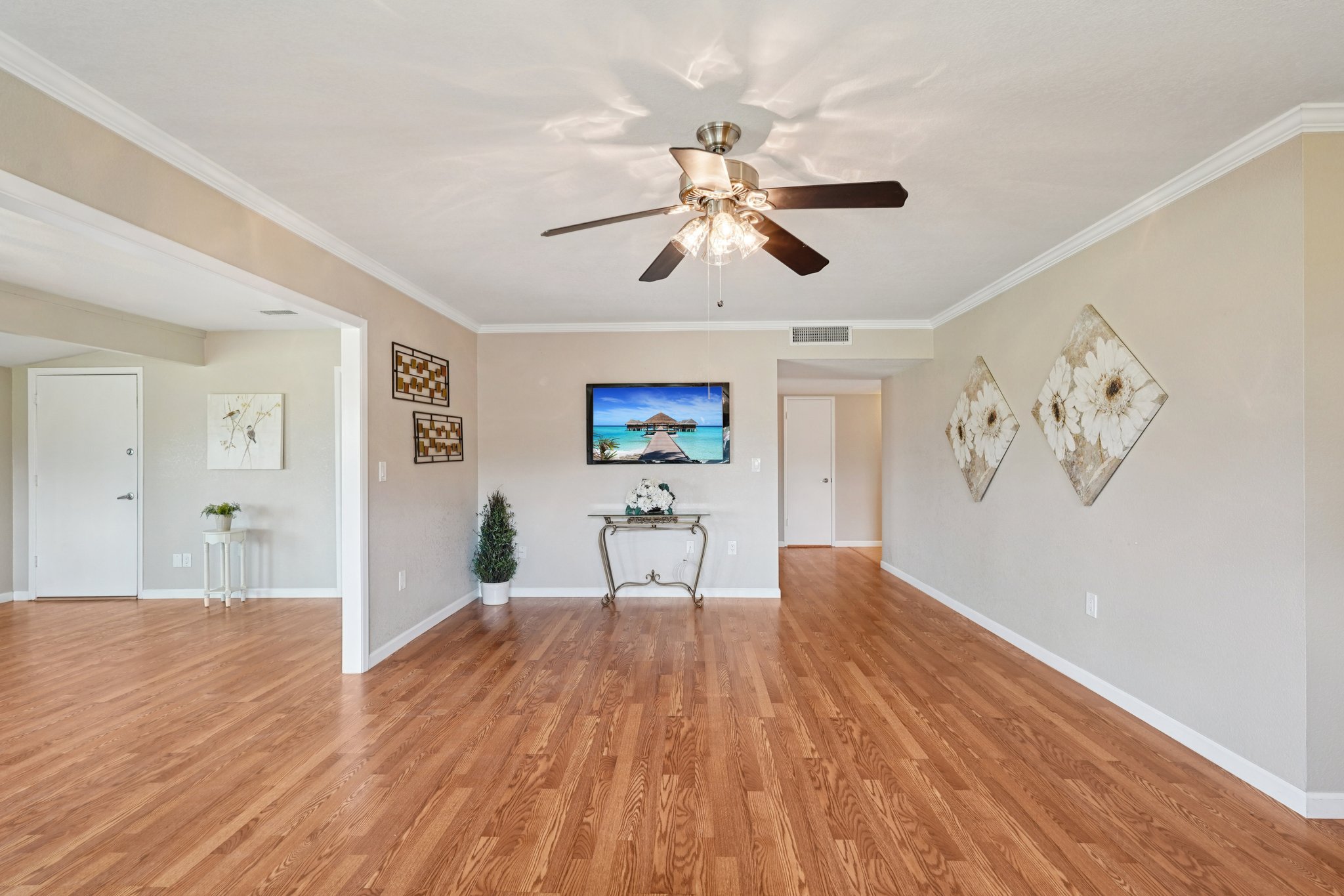 N 109th Dr-S1611-014.jpg