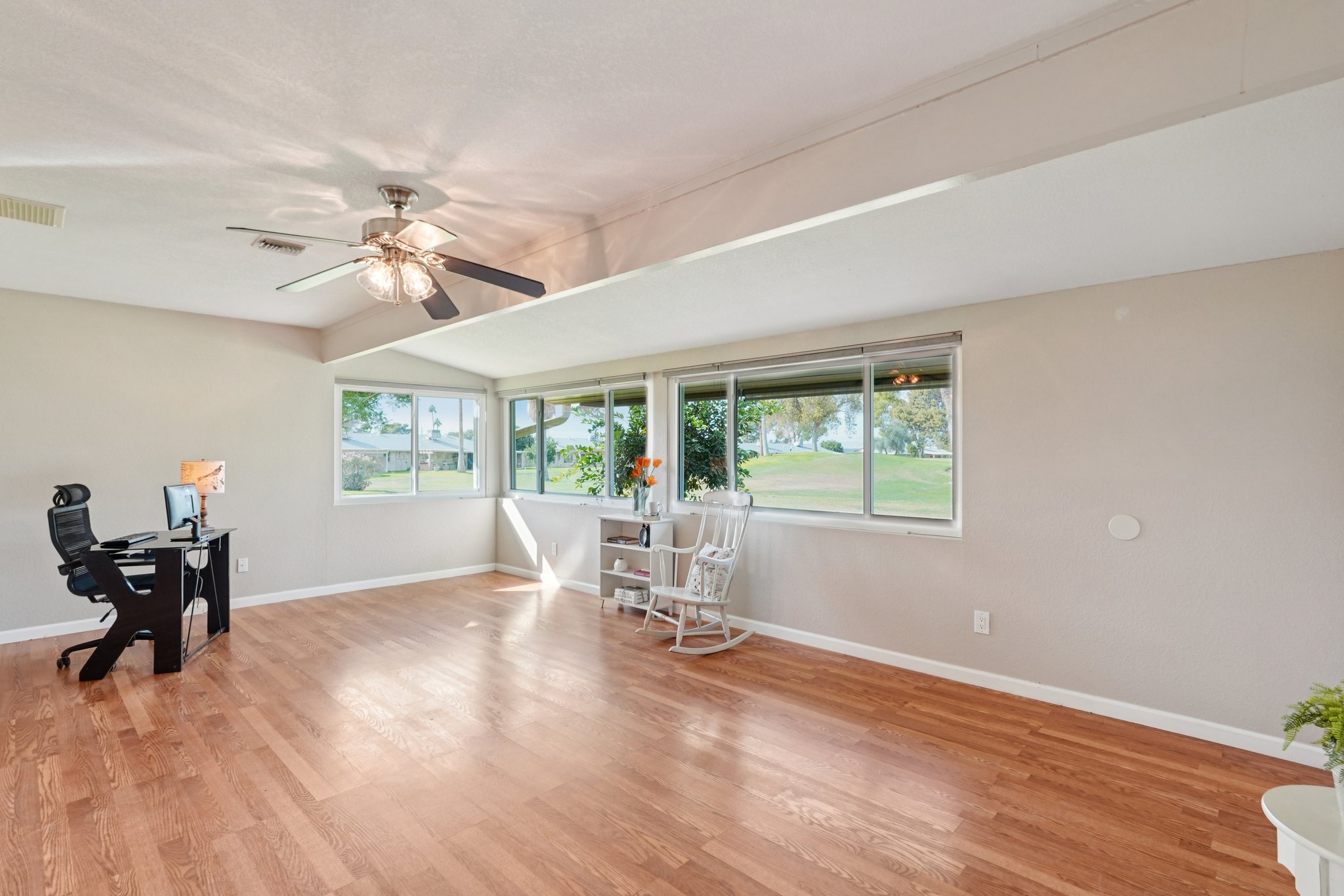 N 109th Dr-S1611-024.jpg