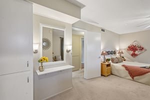 N 109th Dr-S1611-036.jpg