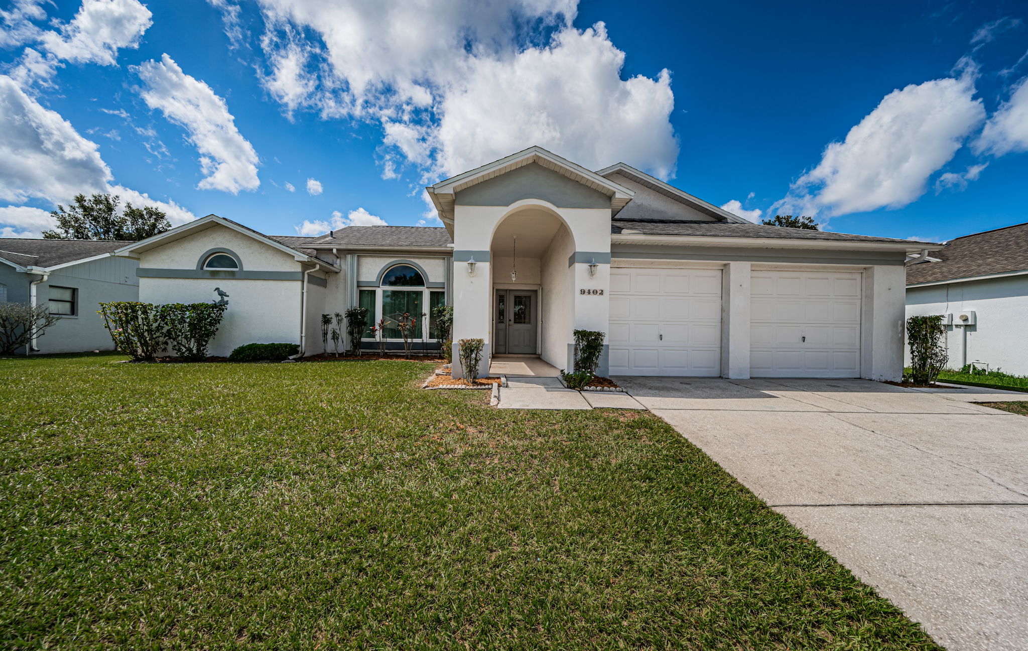Front Exterior6