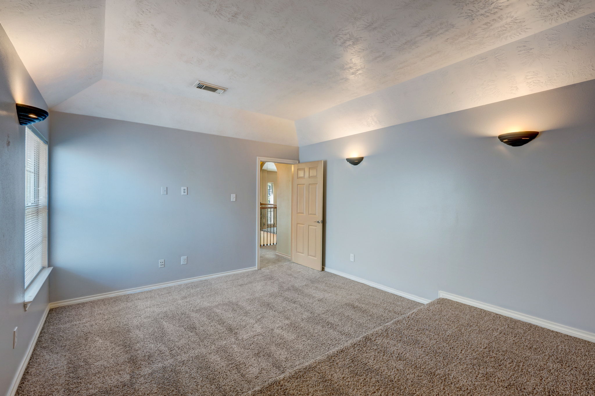Echo Peaks Ln-041