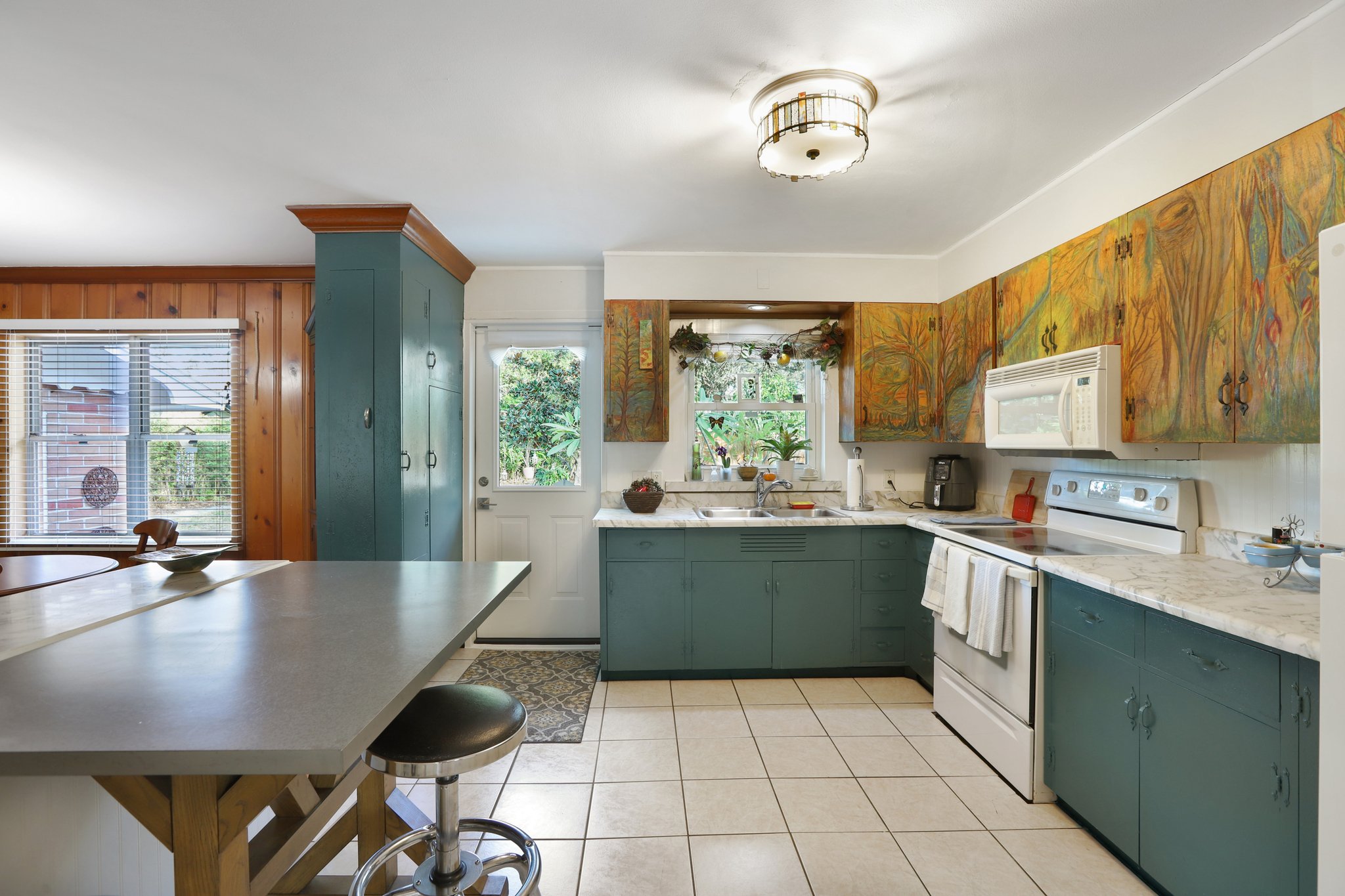 N Edison Ave-S1712-014.jpg