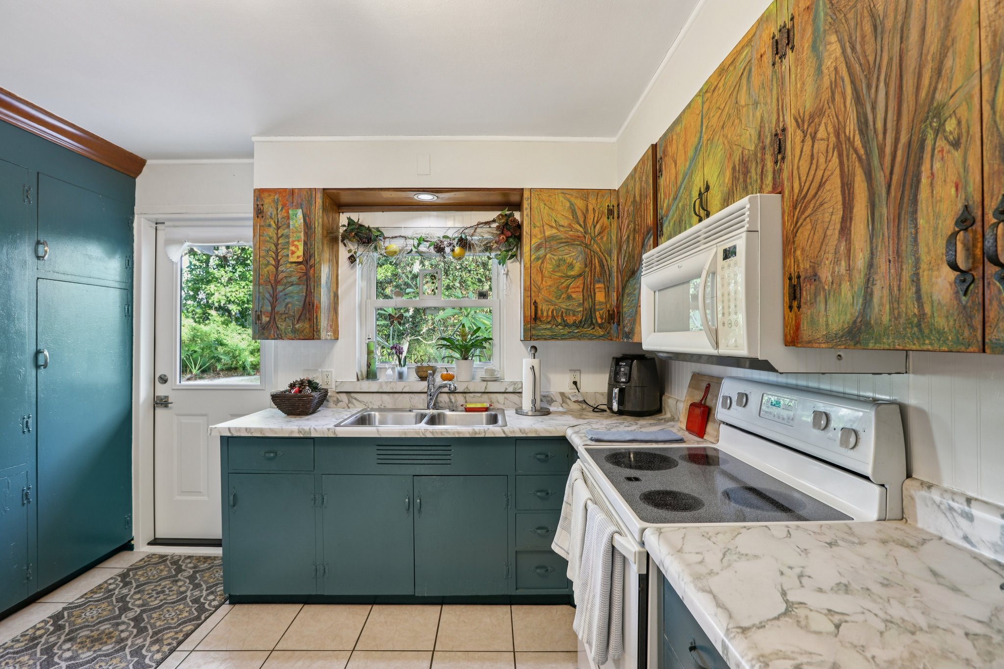 N Edison Ave-S1712-015.jpg