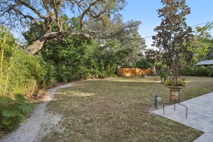 N Edison Ave-S1712-030.jpg