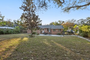 N Edison Ave-S1712-042.jpg