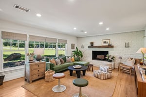 Vinewood Dr-L2907-008.jpg