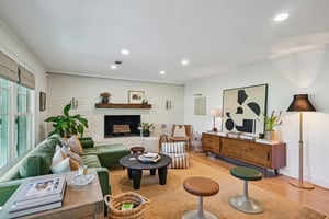 Vinewood Dr-L2907-009.jpg