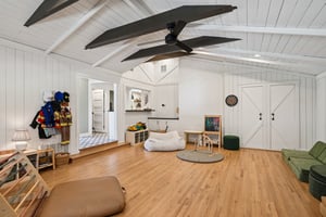 Vinewood Dr-L2907-044.jpg