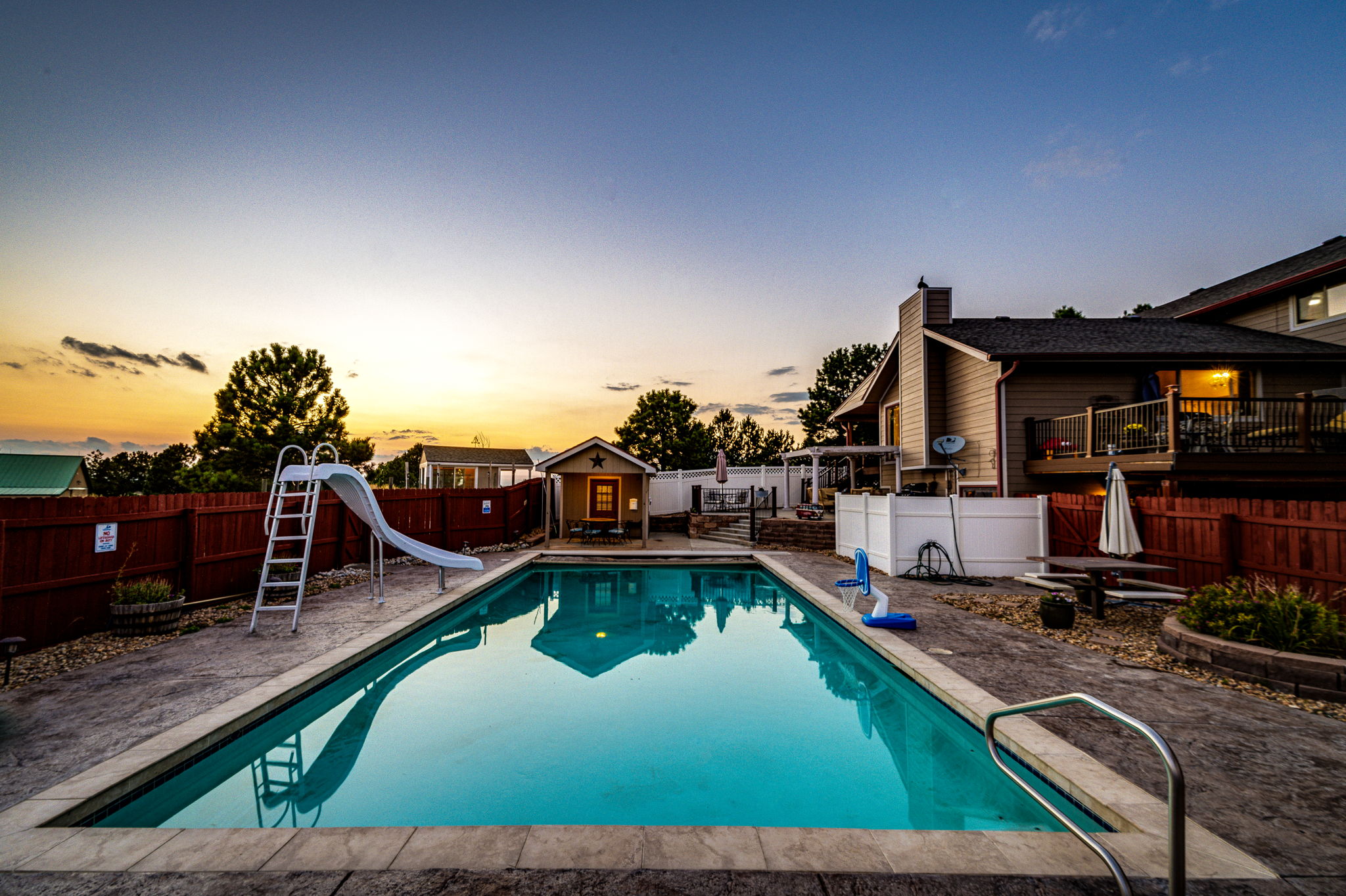 Pool w Oversized Stamped Concrete Deck