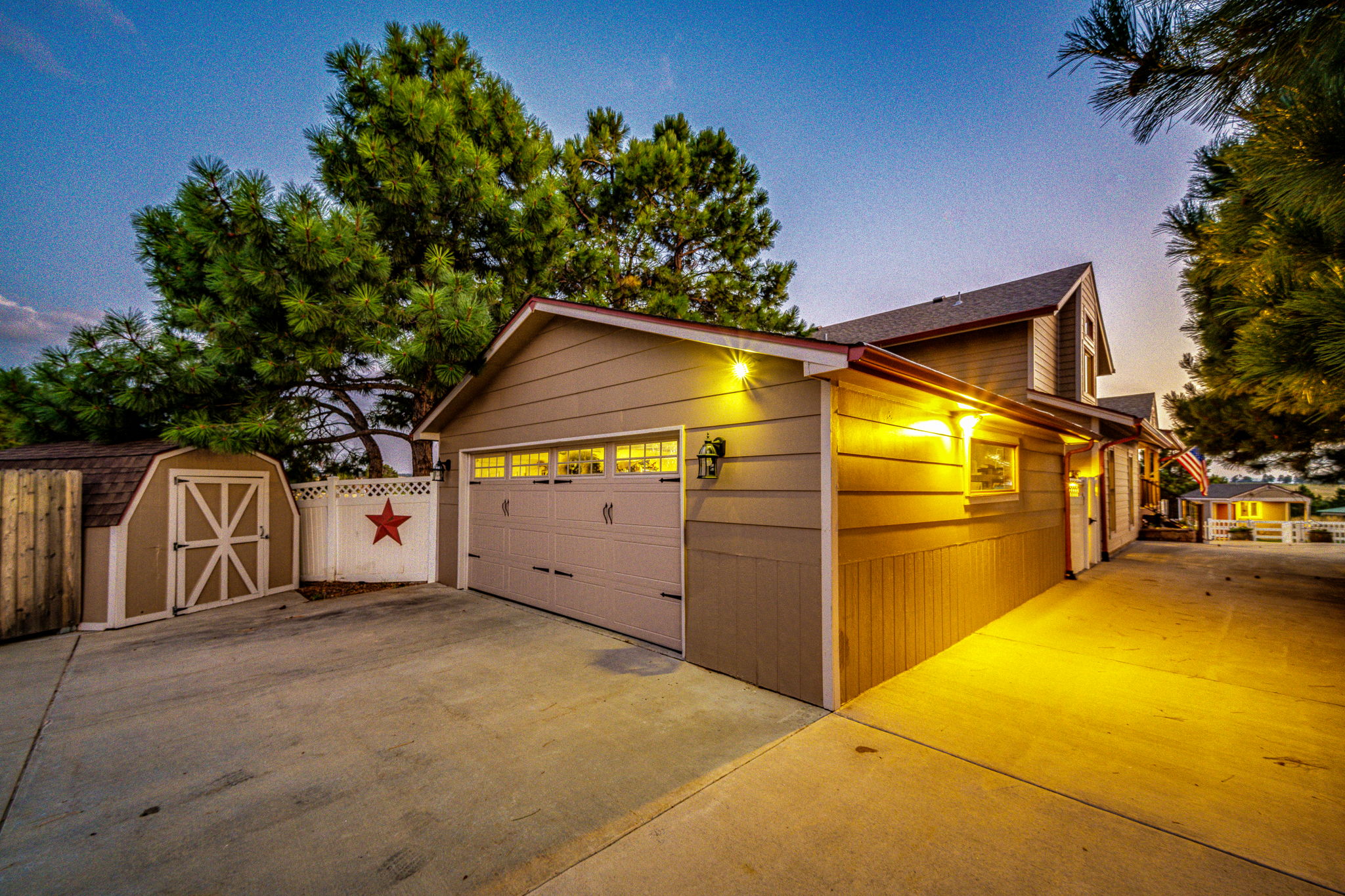 Oversized Two Car Garage w Tool Shed