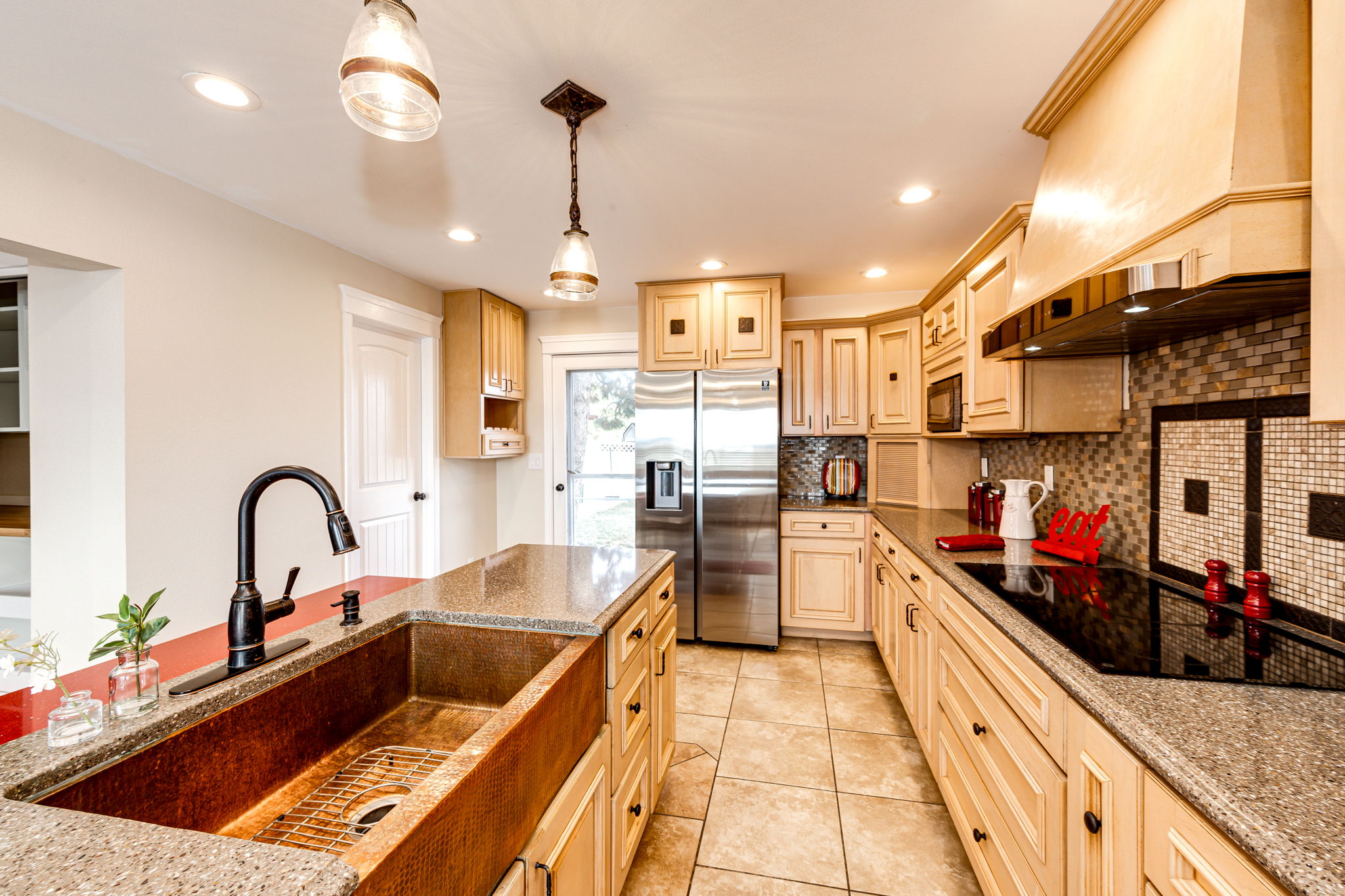 Striking Backsplash & Ample Counters