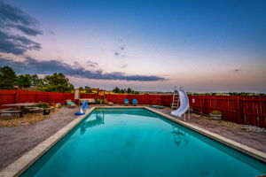 Luxurious Pool for Your Daily Unwinding