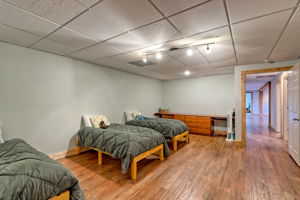  Photo 47