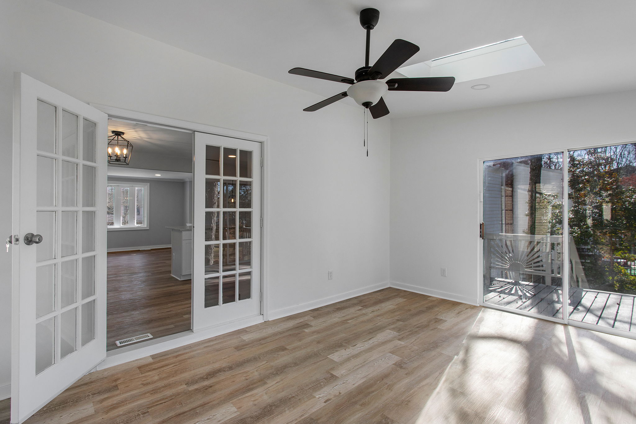 15-Sunroom