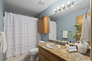9407 NE 106th Ct-26