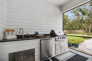 Outdoor Kitchen