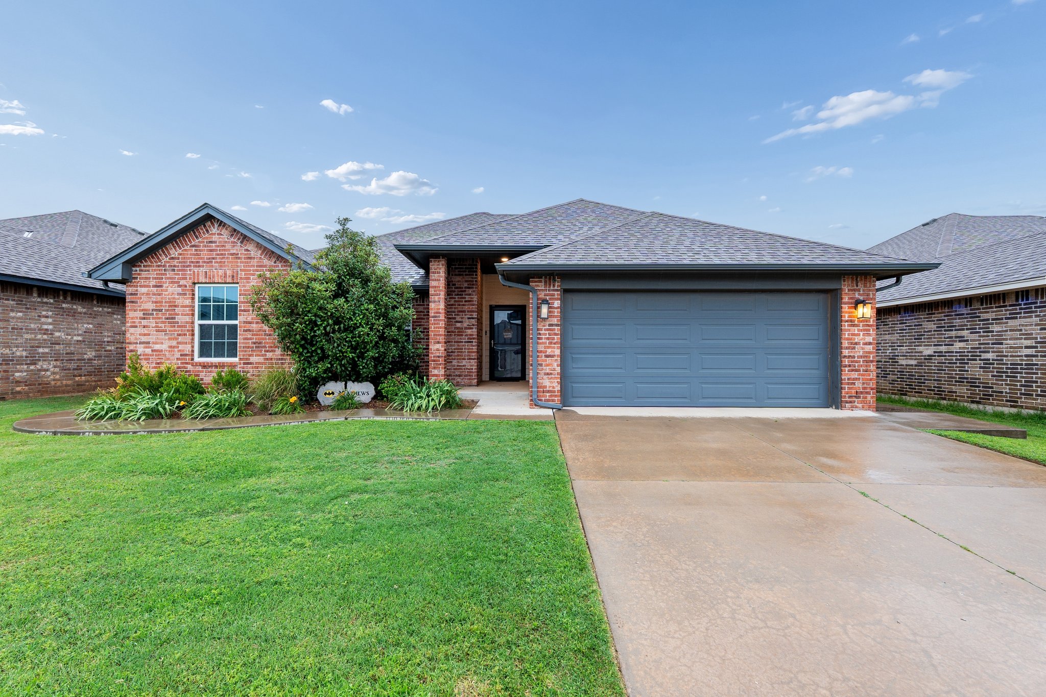 9409 NW 87th Pl_003.jpg