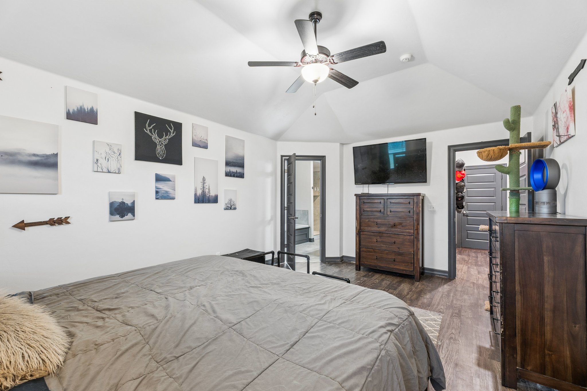 9409 NW 87th Pl_008.jpg