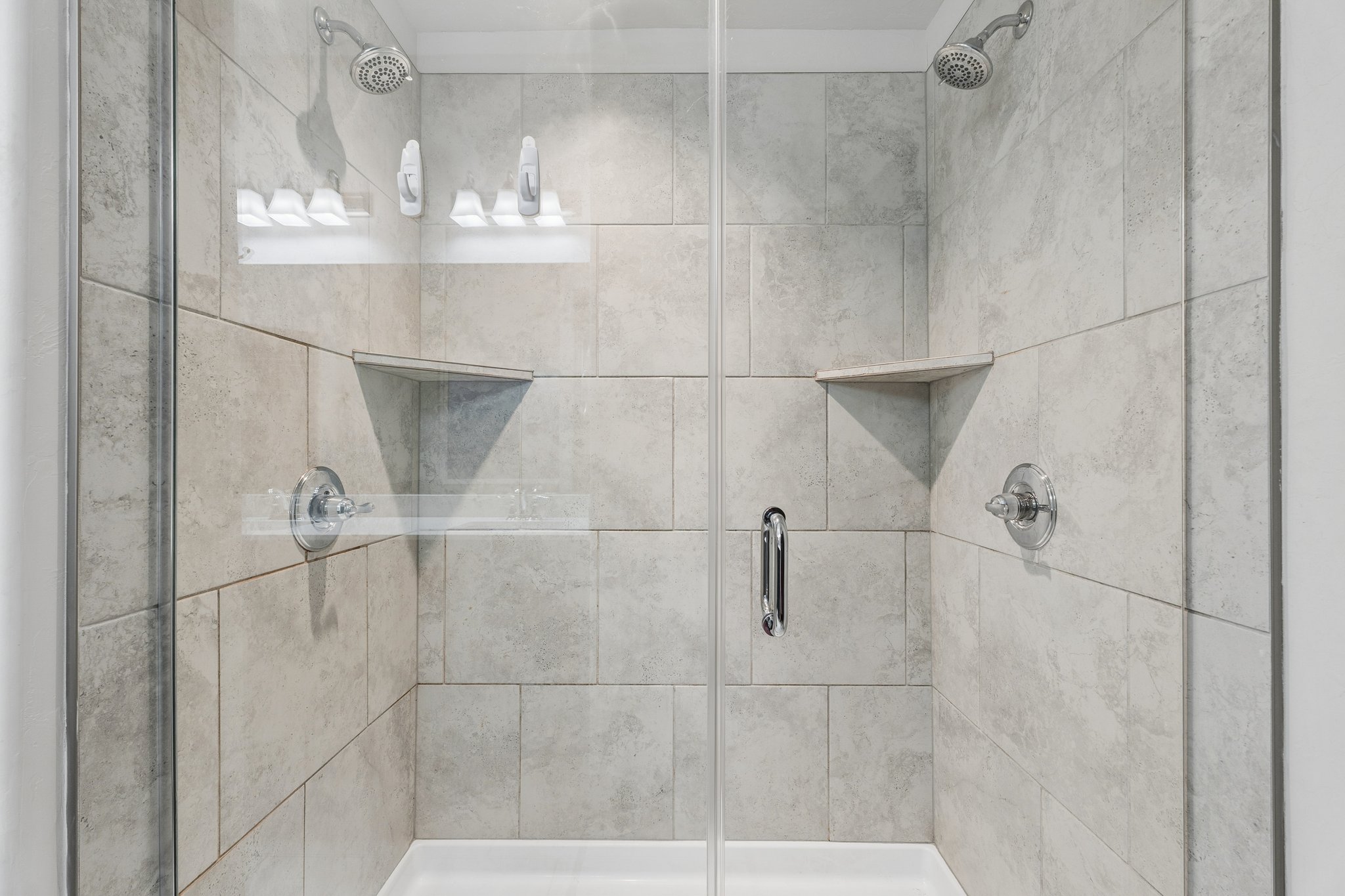 9409 NW 87th Pl_013.jpg