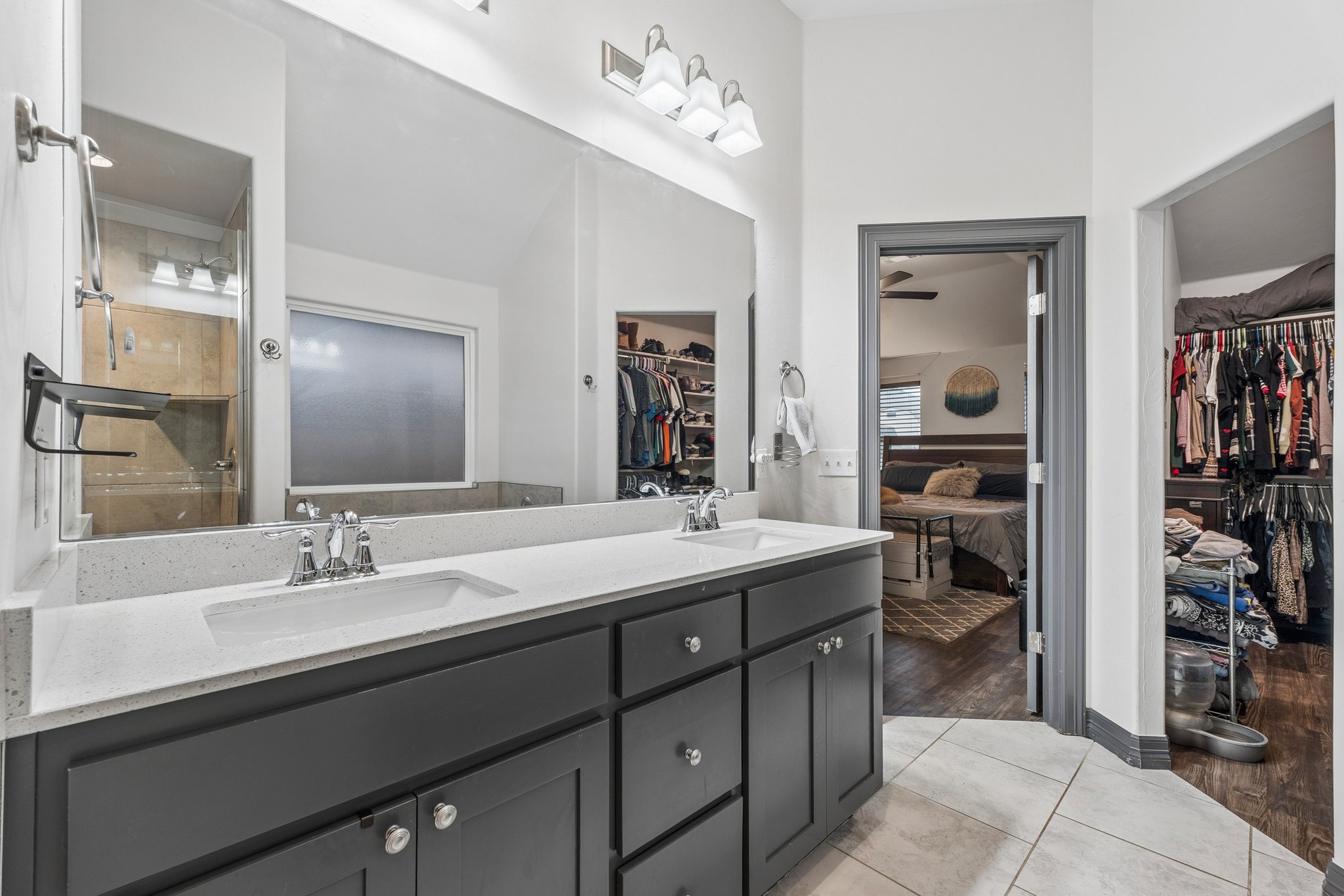 9409 NW 87th Pl_014.jpg