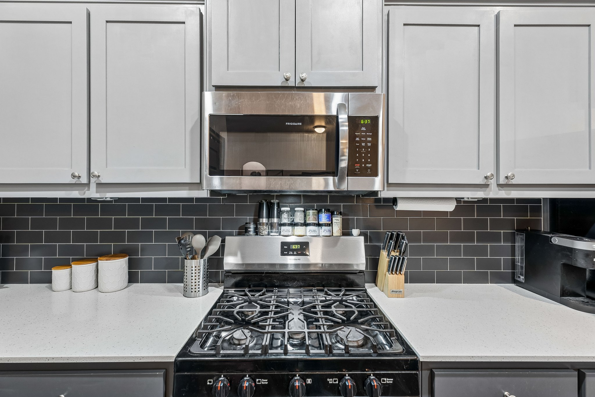 9409 NW 87th Pl_012 (2).jpg